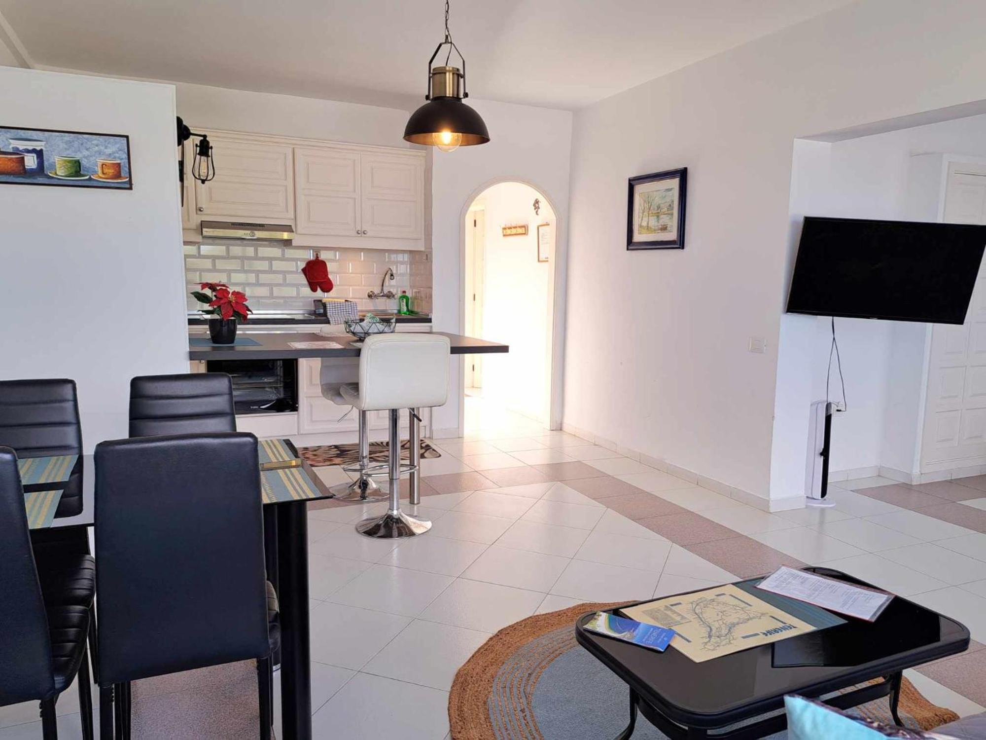 Sunny Tenerife Apartment - Ocean Views تاكورونتي المظهر الخارجي الصورة